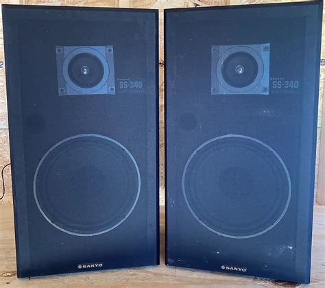 Vintage Pair Of Sanyo Ss 340 Speakers Walnut Sound Great Reverb