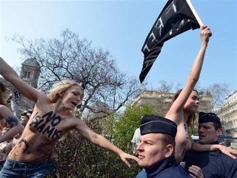 Femen Protest Turkey