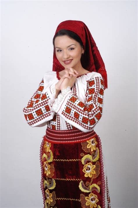 Maria Didraga Costum Popular Banat Serbia Traditional Outfits