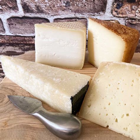 Discovering Pecorino: Varieties and Culinary Uses - Recipes from Italy