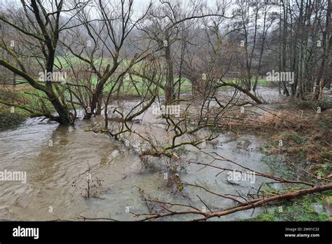 Herchen Themenfoto Wetter Unwetter Sturm Regen Hochwasser Sieg