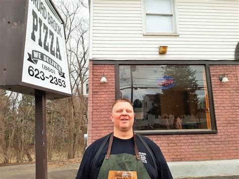 East Windsor Resident Fulfills Dream By Opening Broad Brook Pizza