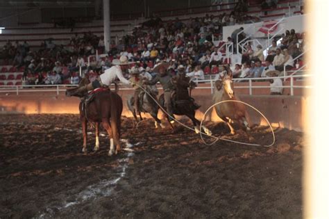 EN UNA GRAN CHARREADA SE CORONO LA SALTILLO