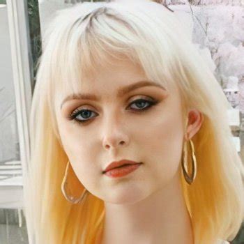 Carrie Sage Babe Page Watch This Pornstar On FreeOnes