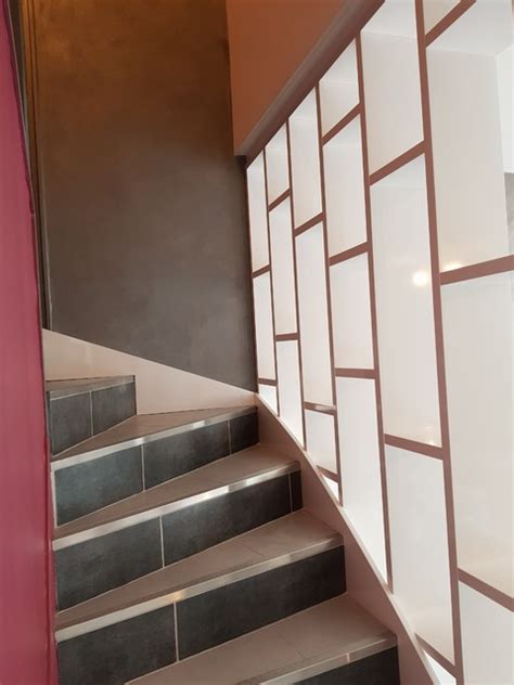 Réalisation d une montée d escalier sur mesure Modern Treppen