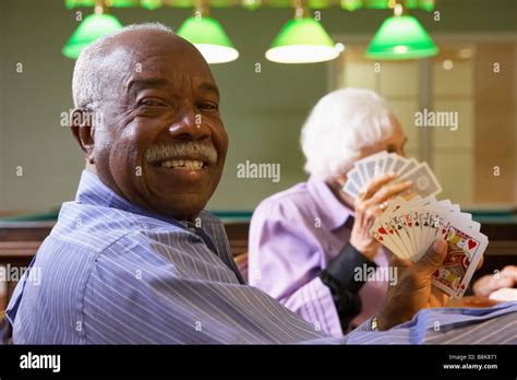 Playing bridge cards hi-res stock photography and images - Alamy