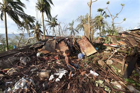 Cyclone Pam au moins 24 morts et 3 300 déplacés au Vanuatu selon l ONU