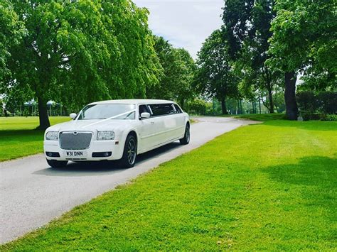 WHITE BABY BENTLEY LIMO HIRE - Limoandsupercarhire