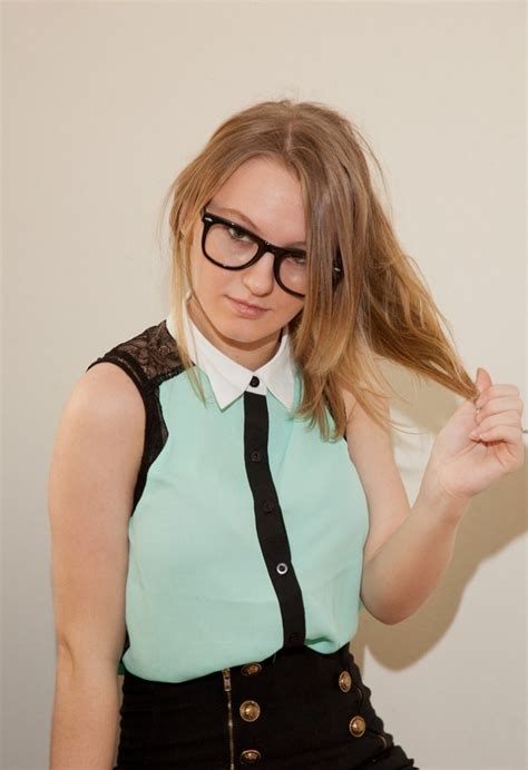 Girls Single MG 83889aaf 1600x1200 Porn Pic