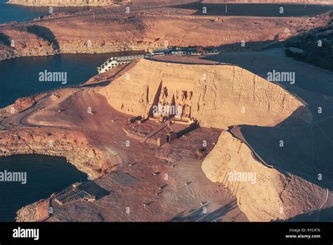 El Gran Templo De Rams S Ii En Abu Simbel Egipto Desde Arriba