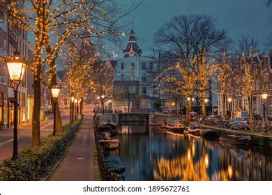 1,587 Amsterdam christmas lights Images, Stock Photos & Vectors ...