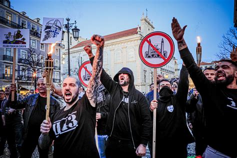 Dezenas de neonazis protestaram em Lisboa contra a imigração