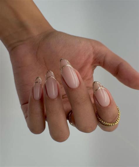 The “invisible” French Manicure Is A Chic Upgrade From The Original