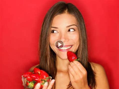 Quels Sont Les Fruits Les Moins Caloriques Strawberry Fruit Food