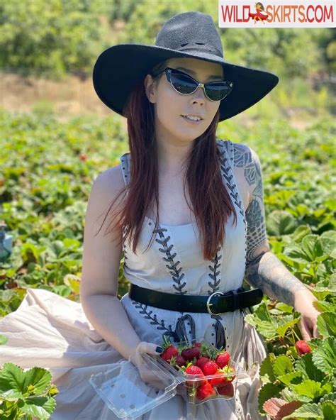 Suzy Berhow Mortemer Nude Instagram Leaked Photo 7