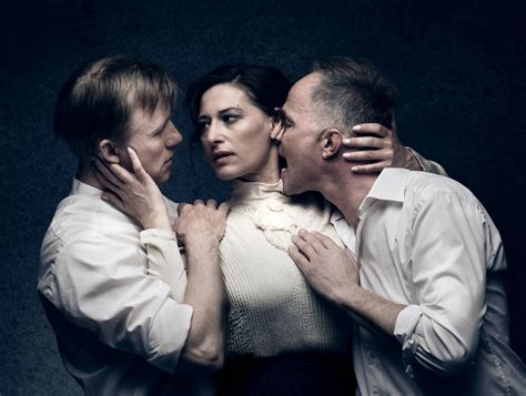 anmeldelse dodsdansen ved nationaltheatret anmeldelser og anbefalinger
