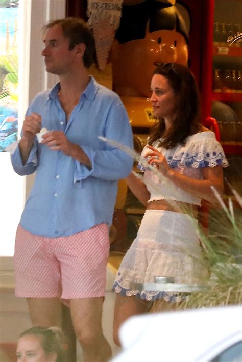 Pippa Middleton St Barts January 1 2020 Star Style