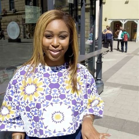 Minnie Blonde Zkhiphani