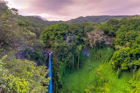 10 Best Waterfall Hikes In Maui, Hawaii | Trip101