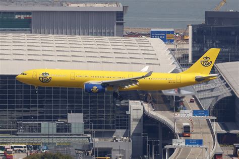 CS TRH Airbus A330 300 Orbest Hong Kong Colin Parker Flickr