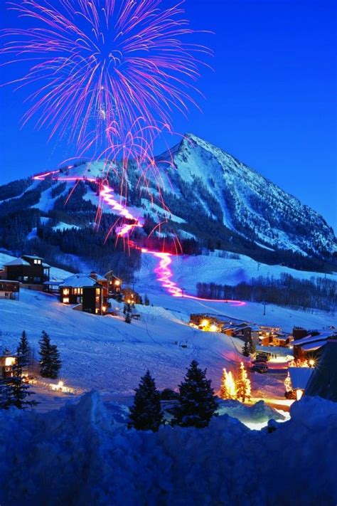 Christmas - Aspen, Colorado | Perfect vacation spots, Vacation spots, Christmas vacation ...