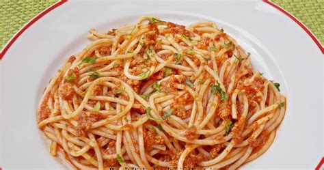 Spaghete Cu Sos De Carne Tocata Bun T I Din Buc T Ria Gicu Ei