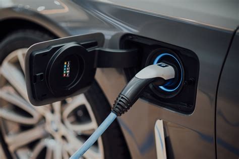 Uk Tax Incentives For Businesses Using Electric Vehicles Fact