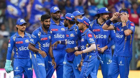 Mi Vs Rcb Pitch Report How Will Surface At Wankhede Stadium In Mumbai