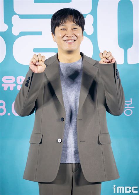 포토 유연석 차태현 멍뭉미 대결