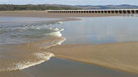 The Arnside Tidal Bore Cumbria 22 April 2016 Youtube