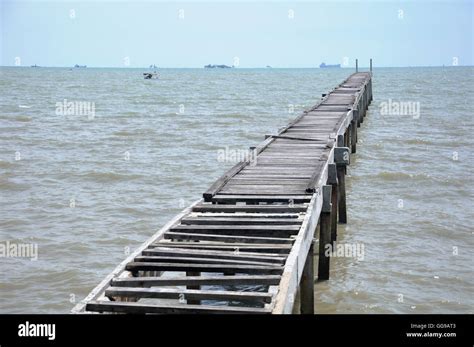 Old Dock Stock Photo - Alamy