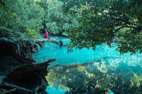 Pesona Desa Wisata Ngilngof Punya Pasir Putih Terhalus