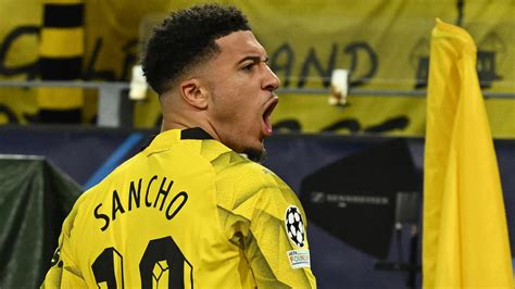 Dortmund Psv Gesamt Bvb Zittert Sich Ins Viertelfinale