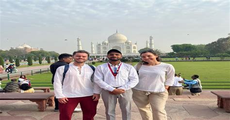 Delhi Private Taj Mahal Agra Tour Mit Dem Gatimaan Zug GetYourGuide