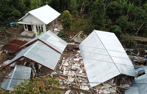 Korban Tewas Gempa Lombok Bertambah Jadi Orang