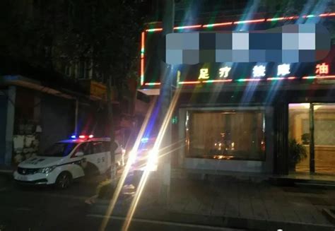 萍乡一按摩店内3男3女赤身肉搏被抓个正着，衣服都来不及穿卖淫嫖娼