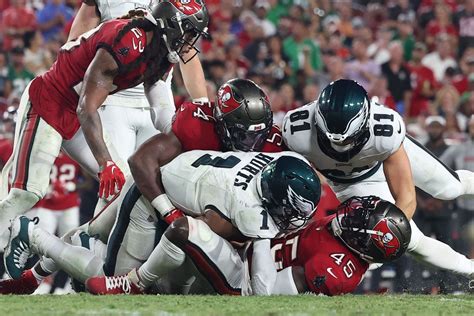 Social Media Reactions Eagles Vs Buccaneers Mnf Double Header Canal