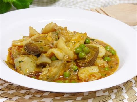 Guiso De Sepia Con Alcachofas Y Guisantes Mis Cosillas De Cocina