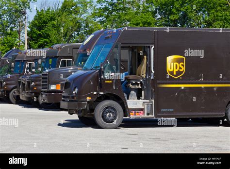 Ups Logo Stock Photos & Ups Logo Stock Images - Alamy
