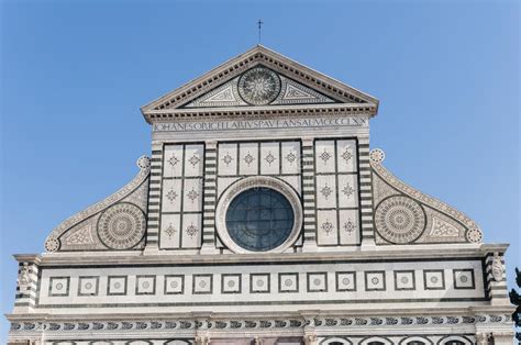 Iglesia De La Novela Corta De Santa María En Florencia Italia Foto de