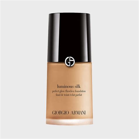 15 Best Foundations for Mature Skin That Turn Back the Clock [2022]