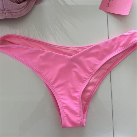 HEAT Alvins Island Bikini Thong Bottom Size Small Depop
