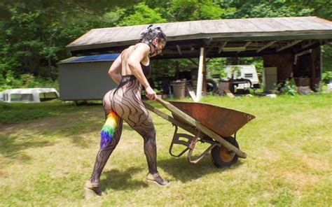 A Chained Slave Doing House Duties Bdsm Porn Xhamster