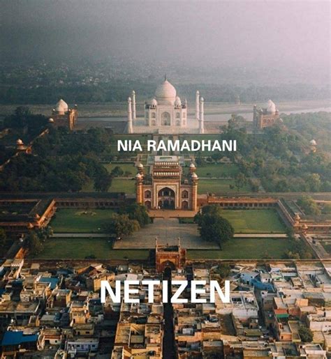 10 Meme Kesenjangan Sosial Dari Potret Bangunan Taj Mahal India