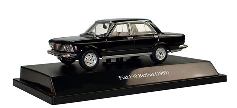 Bildet : fritid, sedan, oldtimer, autos, fiat, modellbiler, modeller ...
