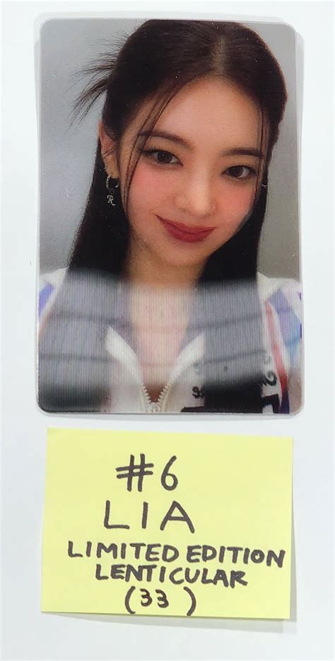 Itzy Cheshire Official Photocard [limited Edition] Hallyusuperstore