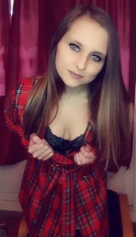 Mia Milf Photos And Videos From OnlyFans Honey Affair