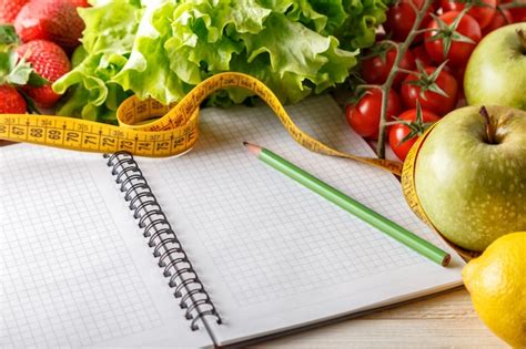 Frutas Y Verduras Org Nicas Frescas Cuaderno Y Pluma En Blanco