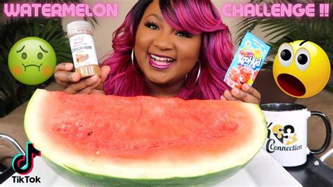 TRYING TIK TOK VIRAL WATERMELON AND CINNAMON WATERMELON AND KOOLAID