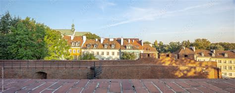 Stare Miasto w Warszawie Syrenka Warszawska Panoramo świt kamienice